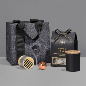 Yatta Basic Beauty Hamper in Rose Gold