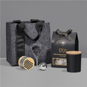Yatta Basic Beauty Hamper in Silver