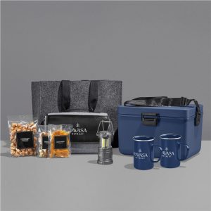Yatta Wilderness Wonders Hamper in Navy