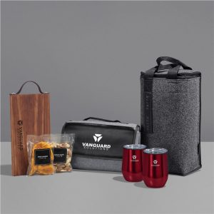 Yatta Backroad Bites Hamper in Red