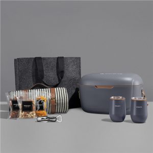 Yatta Chic Chill Hamper in Dark Grey