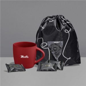Yatta Bright Bites Hamper in Red
