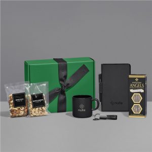 Yatta Daily Distinction Hamper in Green