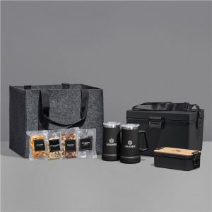 Yatta Distinguished Details Hamper in Black