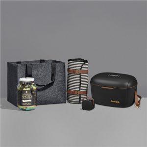 Yatta Finest Finds Hamper in Black