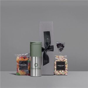 Yatta Marvelous Mix Hamper in Moss Green