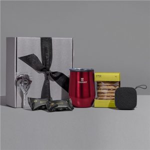 Yatta Beat Box Hamper in Red