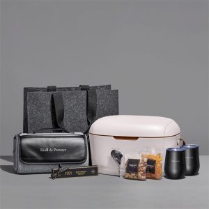 Yatta Lavish Leisure Hamper in Cream