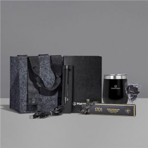 Yatta Class & Charm Hamper in Black