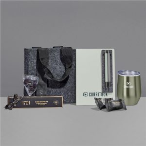 Yatta Vogue Vibes Hamper in Light Green