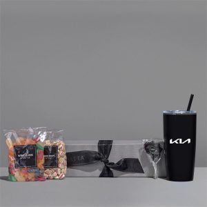 Yatta Cheerful Choices Hamper in Black