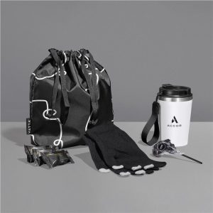 Yatta Cute & Cosy Hamper in Solid White