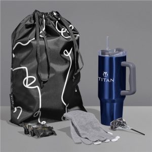 Yatta Winter Whimsy Hamper in Navy