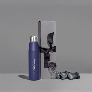Yatta Classic Capsule Hamper in Navy