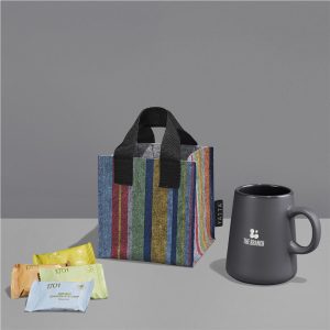 Yatta Chirpy Charm Hamper in Dark Grey