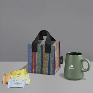 Yatta Chirpy Charm Hamper in Green