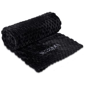 Serendipio Cozy Cloud Fleece Blanket in Black