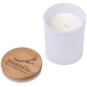 Okiyo Rirakkusu Scented Candle in Solid White